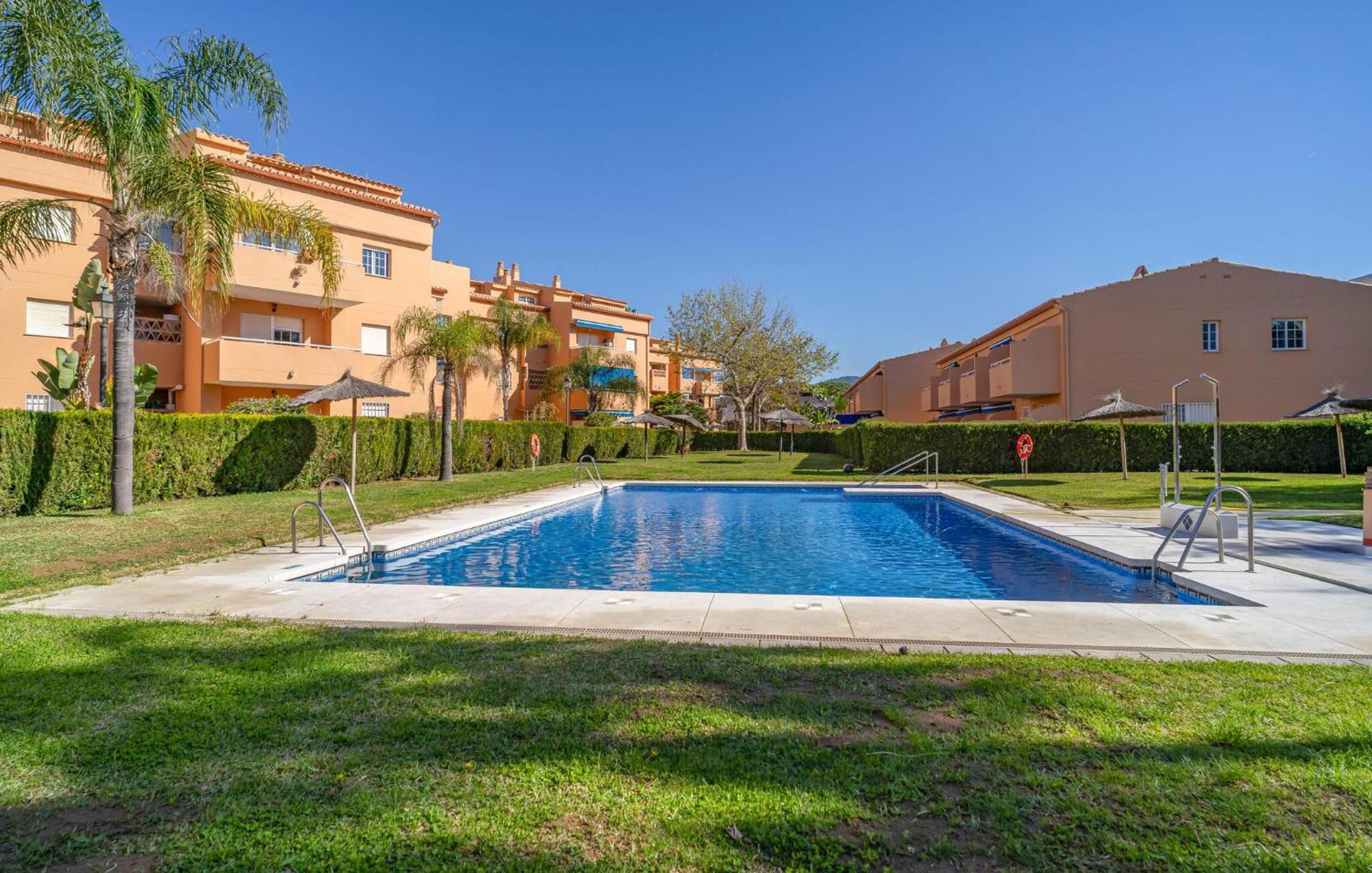 Apartamento Awesome In With Wifi Marbella